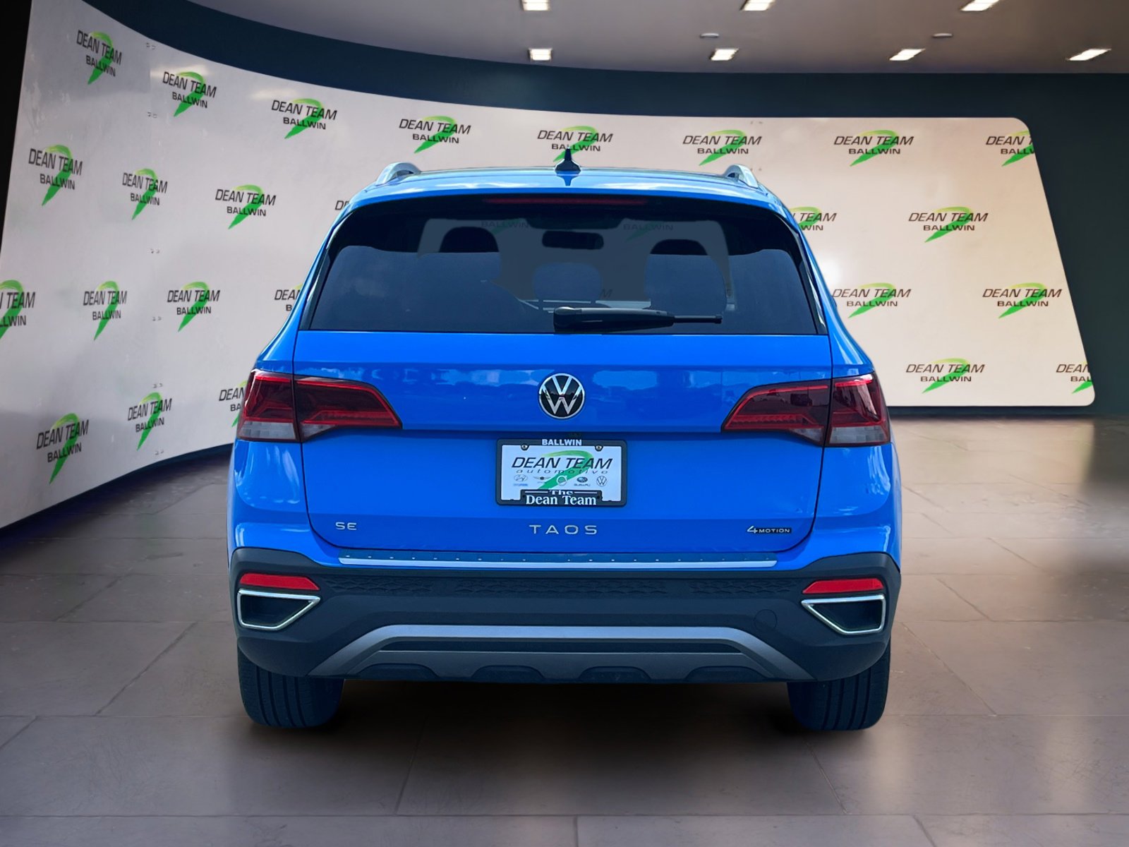 Used 2022 Volkswagen Taos SE w/ Panoramic Sunroof Package image 7