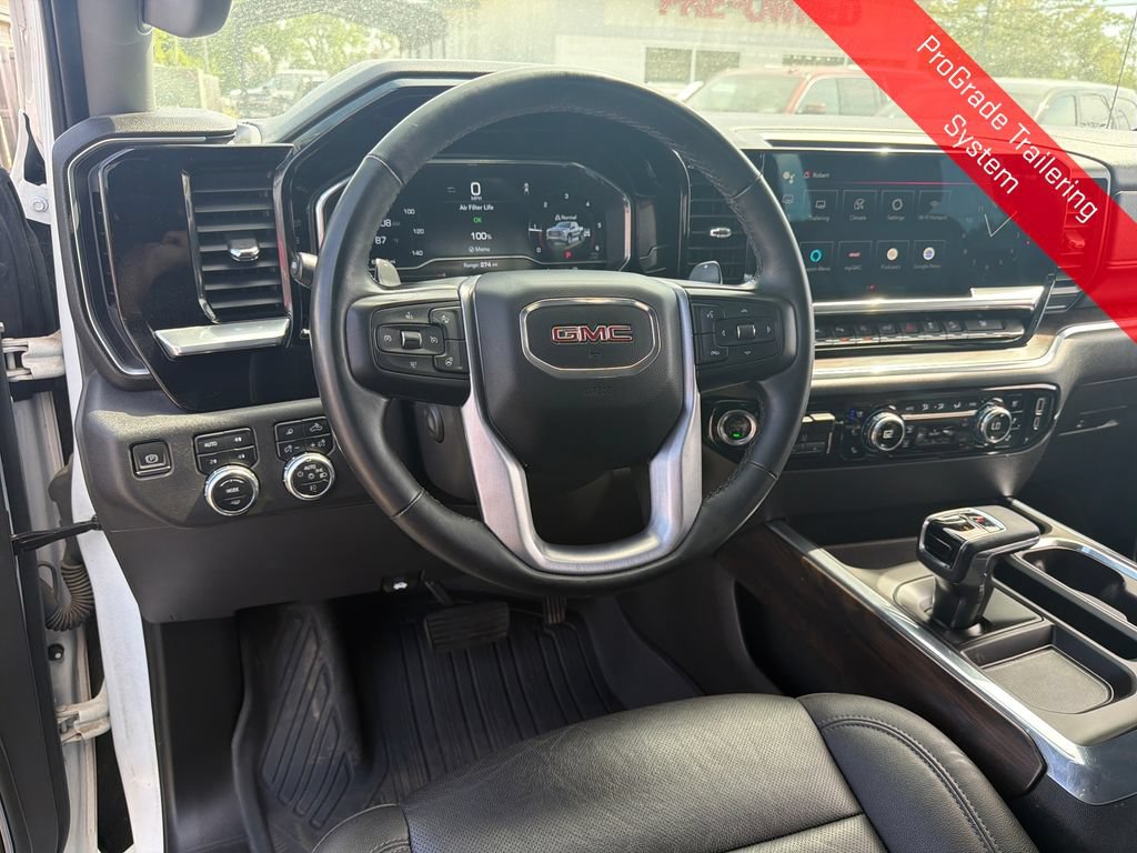 Used 2023 GMC Sierra 1500 SLT w/ SLT Premium Plus Package AWD/4WD image 16