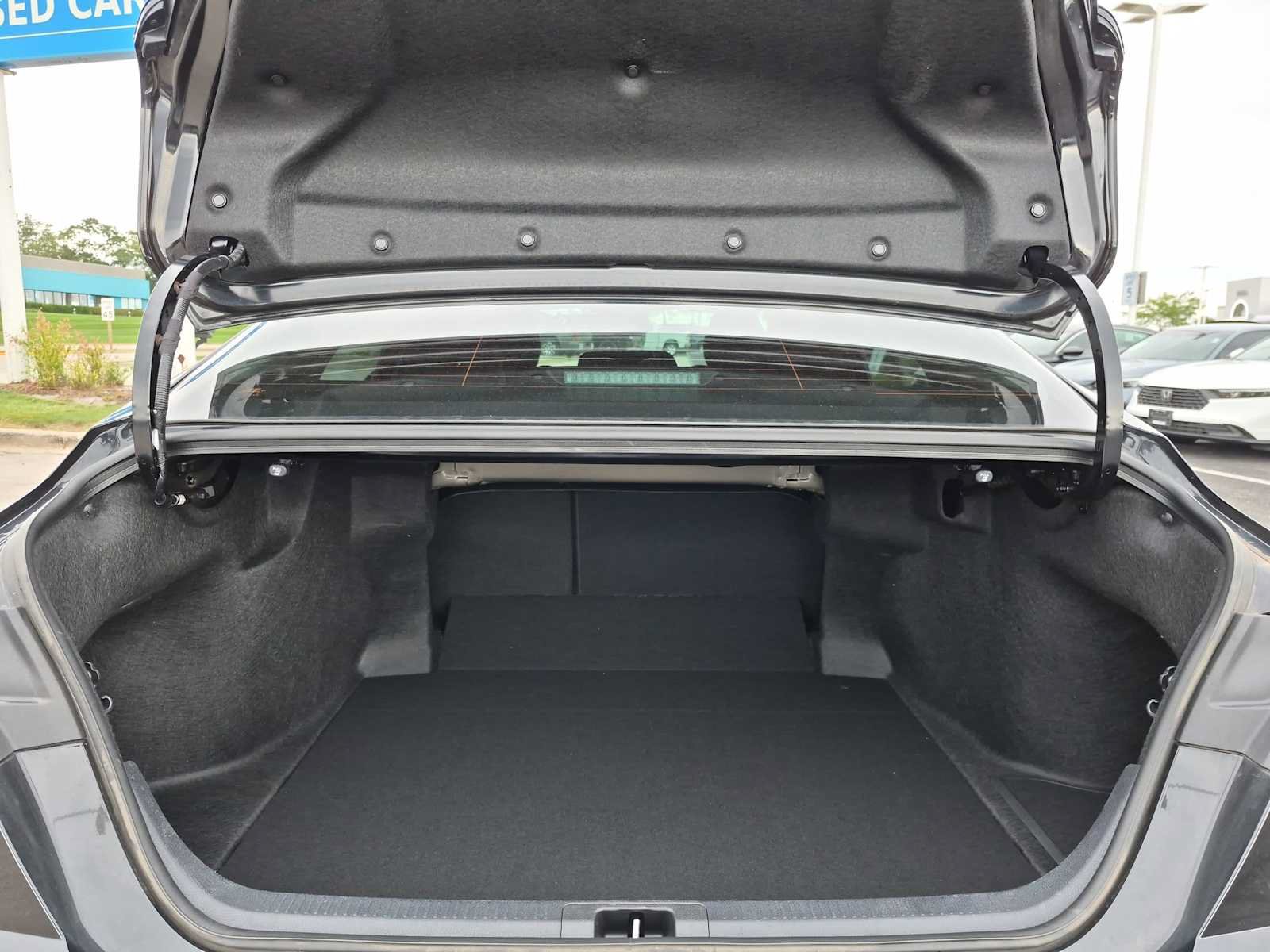 Used 2025 Toyota Camry LE w/ Convenience Package FWD image 30
