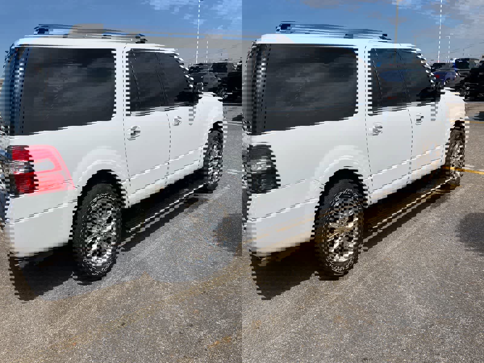 Used 2015 Ford Expedition EL Limited w/ Equipment Group 301A image 14