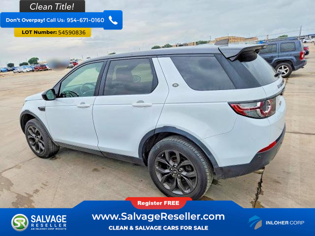 Used 2019 Land Rover Discovery Sport HSE AWD/4WD image 3
