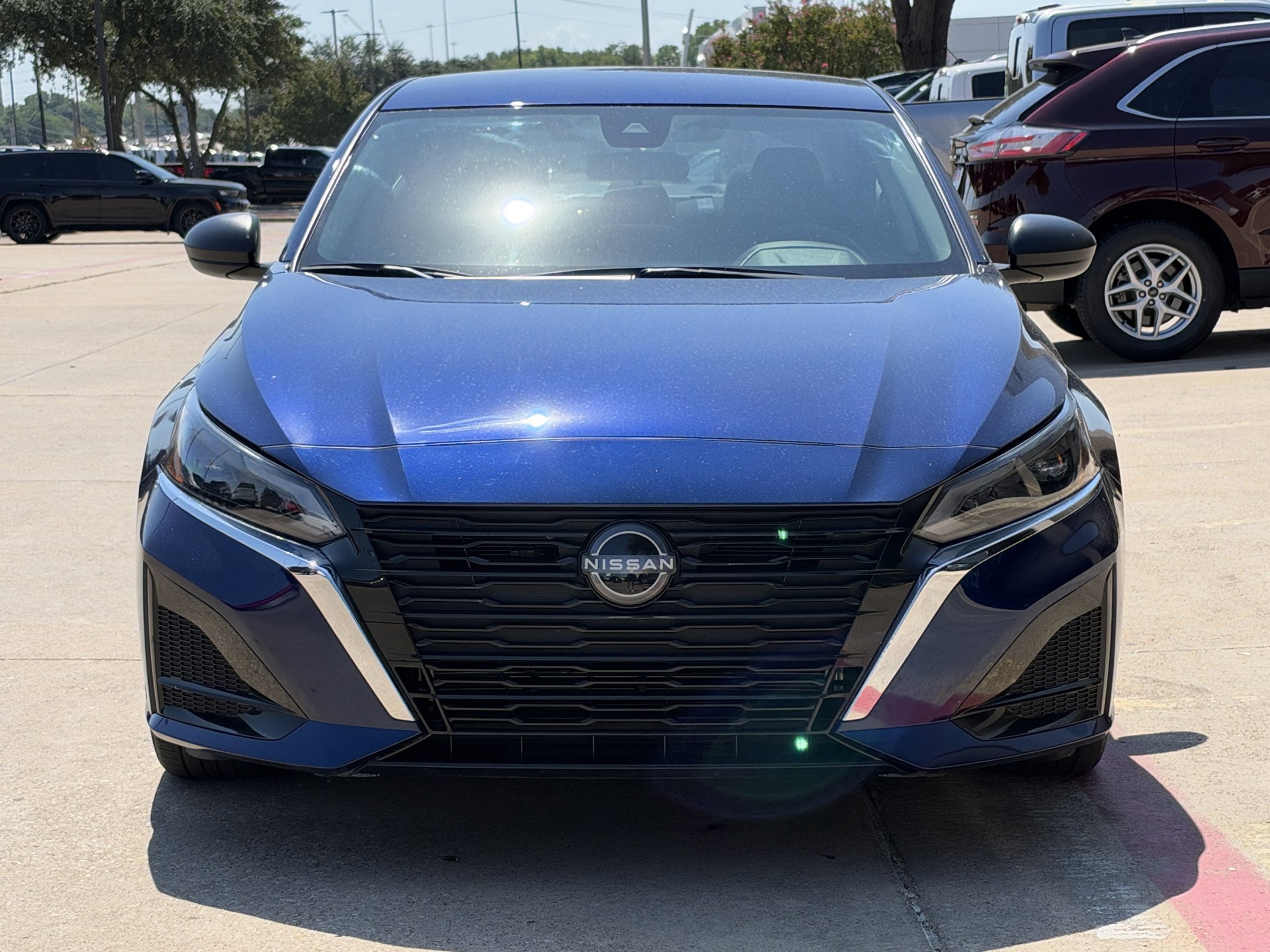 Used 2024 Nissan Altima 2.5 S FWD image 9