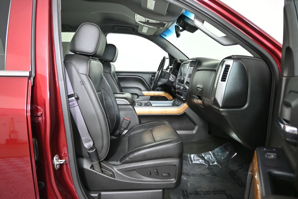Used 2017 Chevrolet Silverado 1500 LTZ w/ LTZ Plus Package AWD/4WD image 14