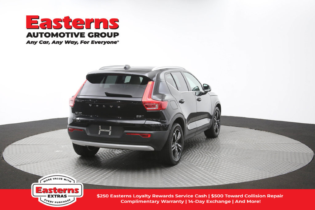 Used 2023 Volvo XC40 B5 Plus AWD/4WD image 41