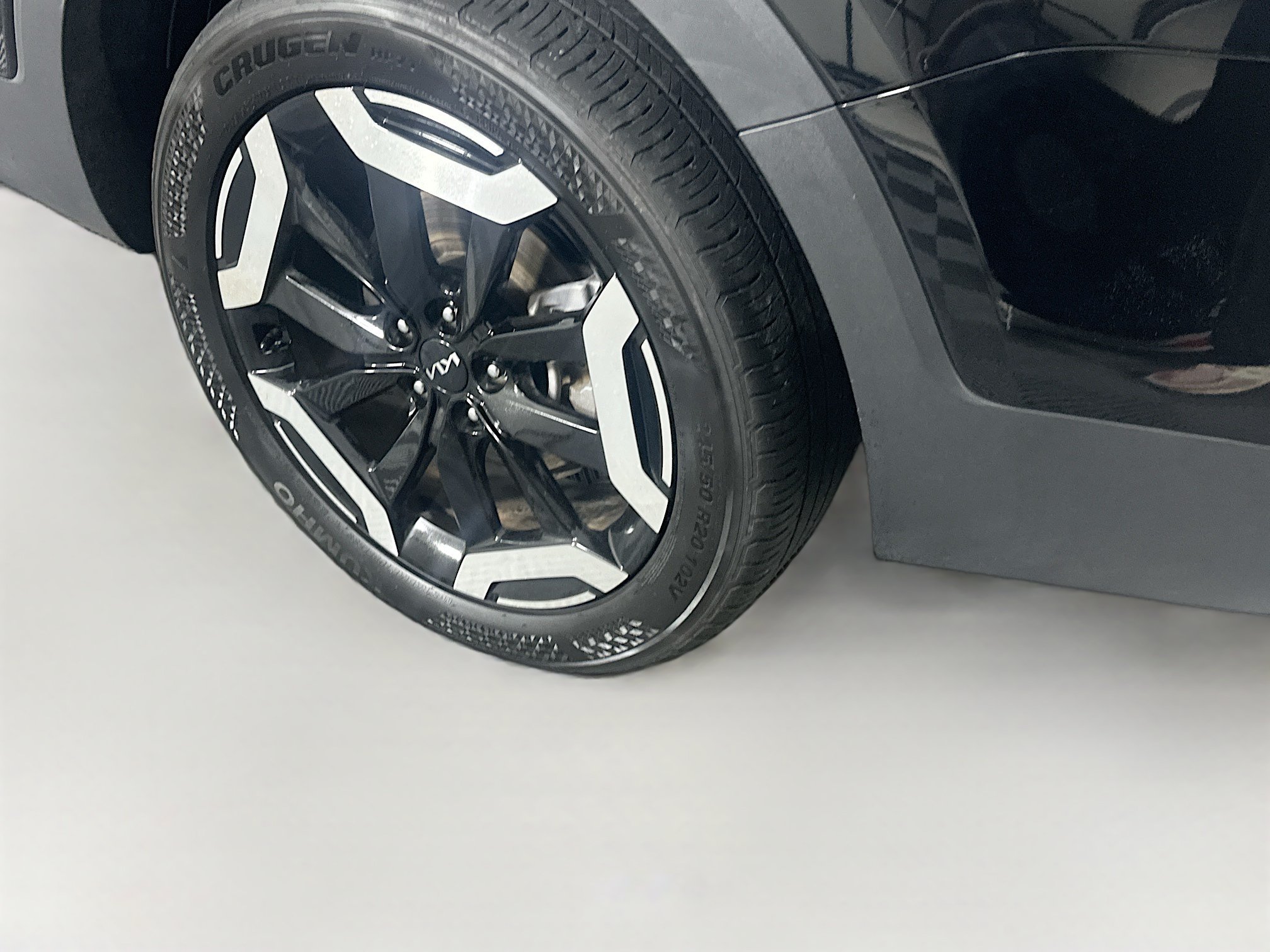 Used 2025 Kia Telluride S FWD image 11