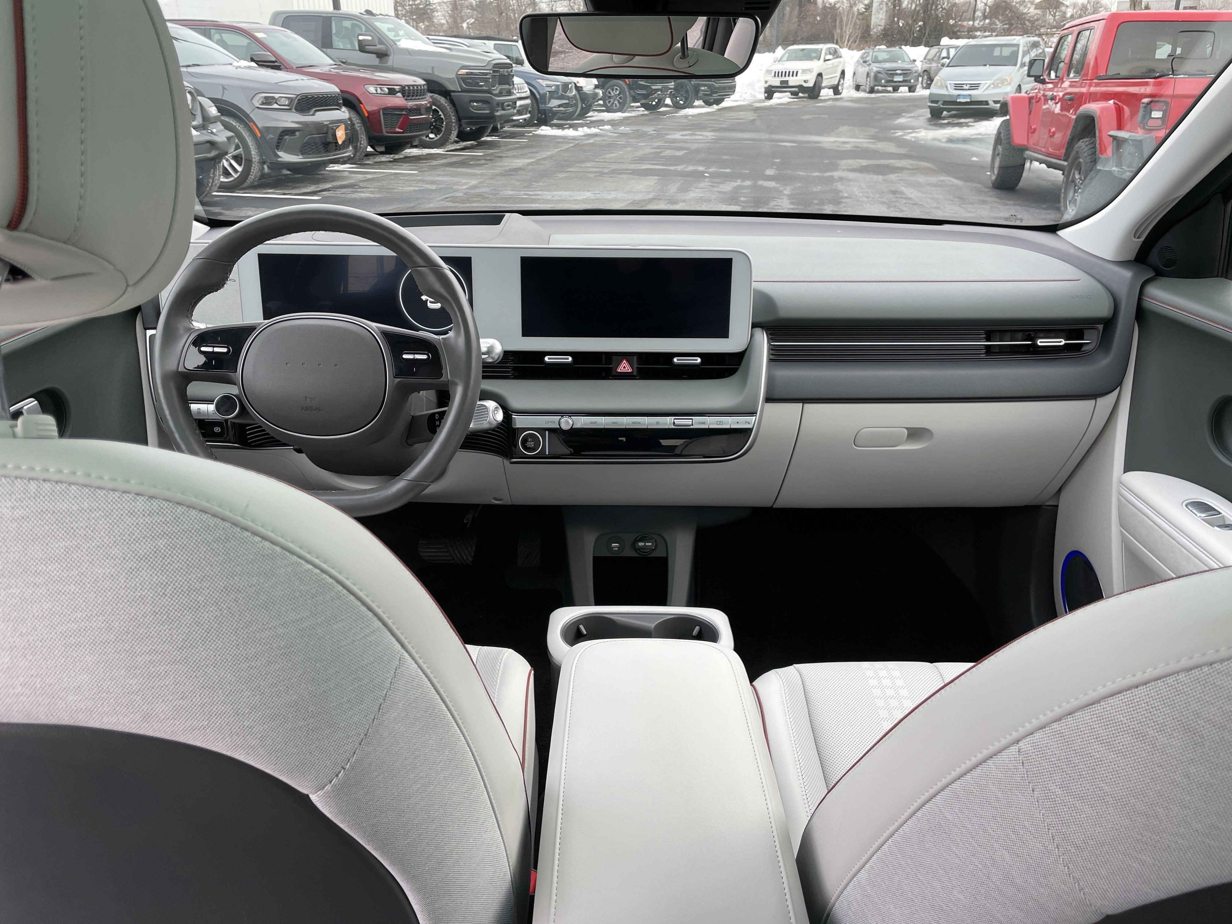 Used 2023 Hyundai Ioniq 5 Limited image 34