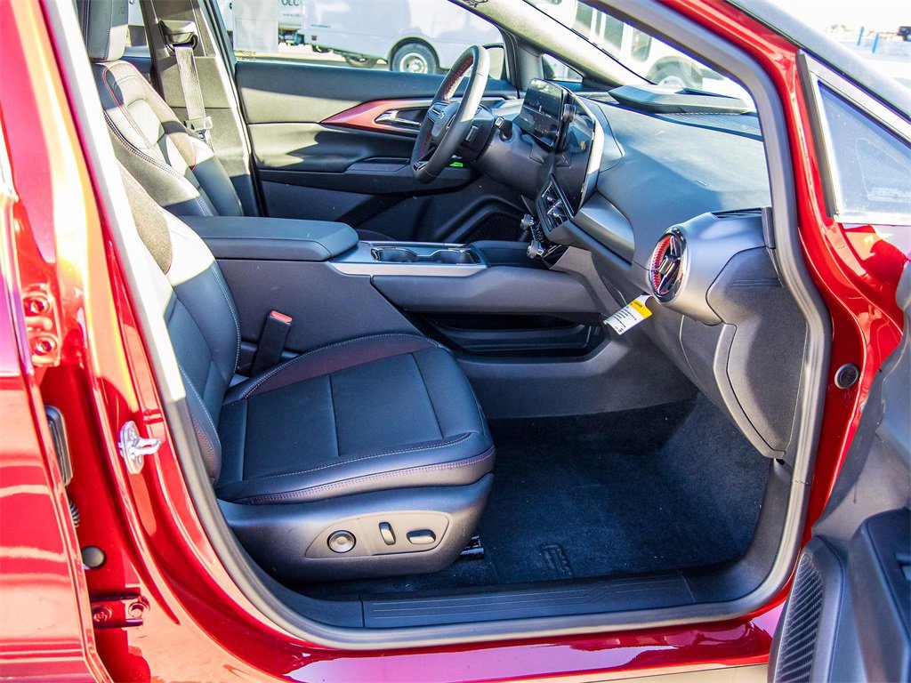 New 2026 Chevrolet Equinox EV RS image 13