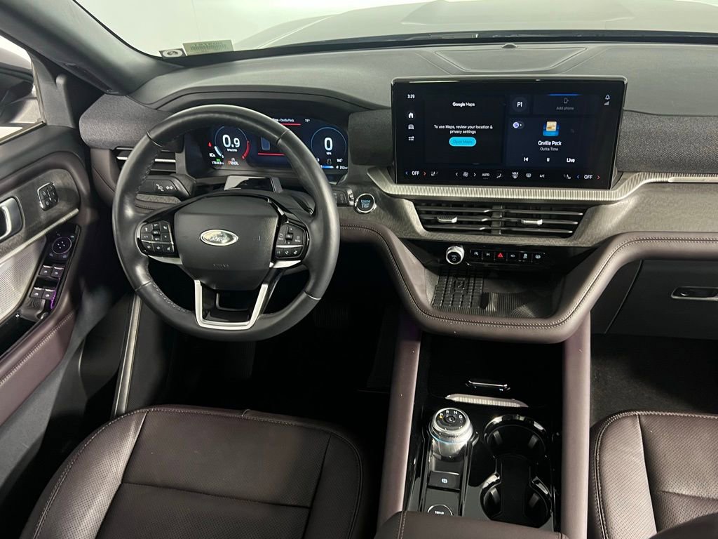 Used 2025 Ford Explorer Platinum w/ LUX Leather Package image 18