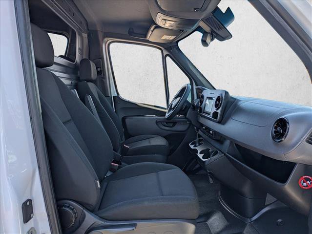 Used 2024 Mercedes-Benz Sprinter 2500 image 20