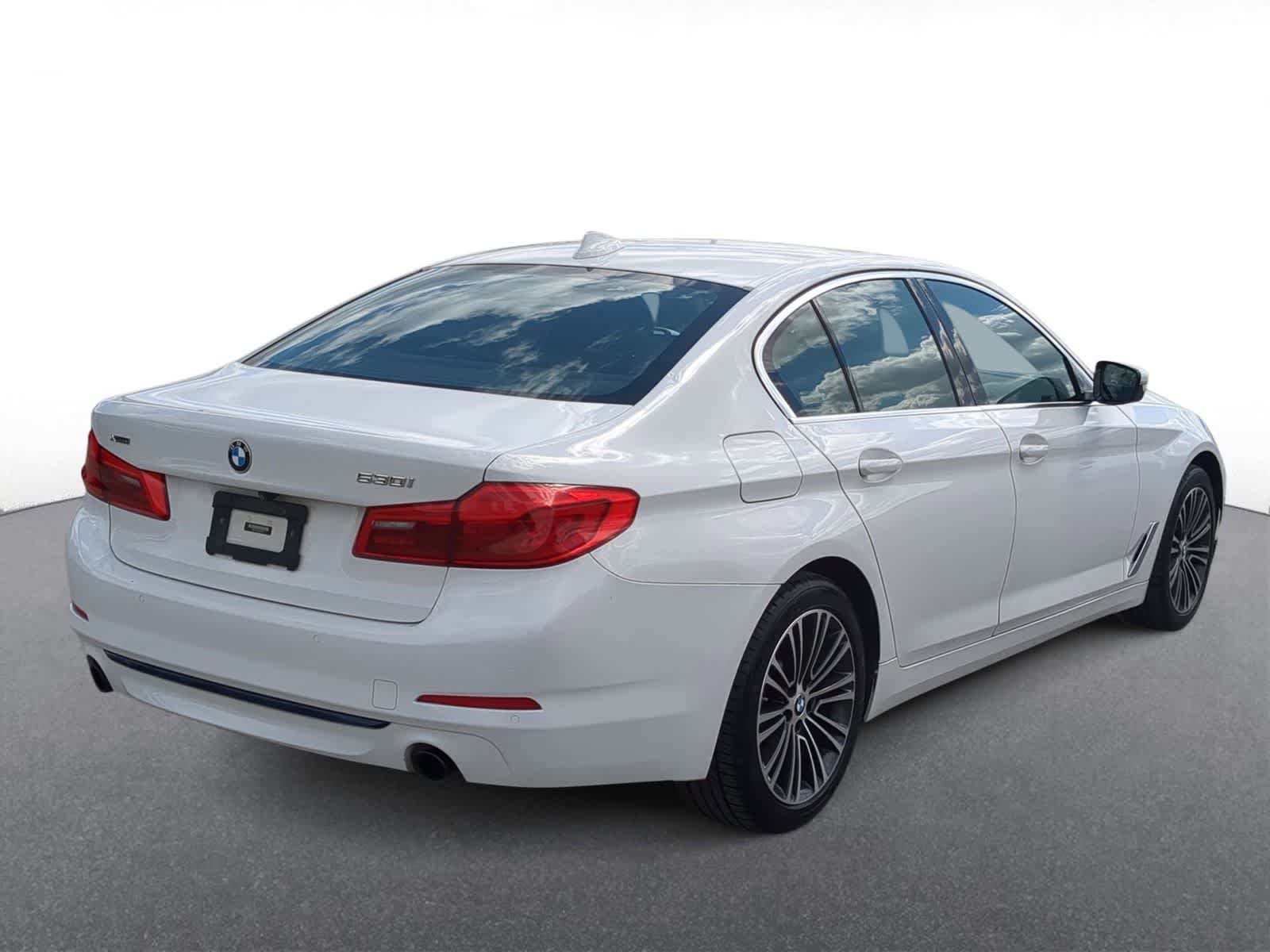 Used 2019 BMW 530i xDrive w/ Convenience Package AWD/4WD image 8
