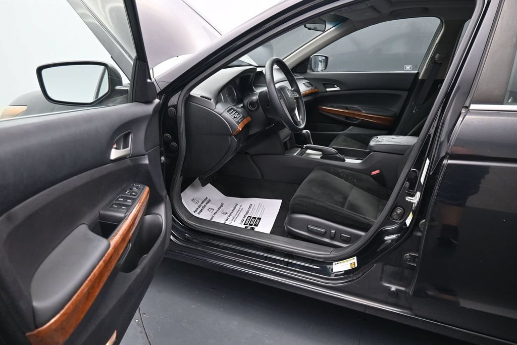 Used 2011 Honda Accord EX image 15