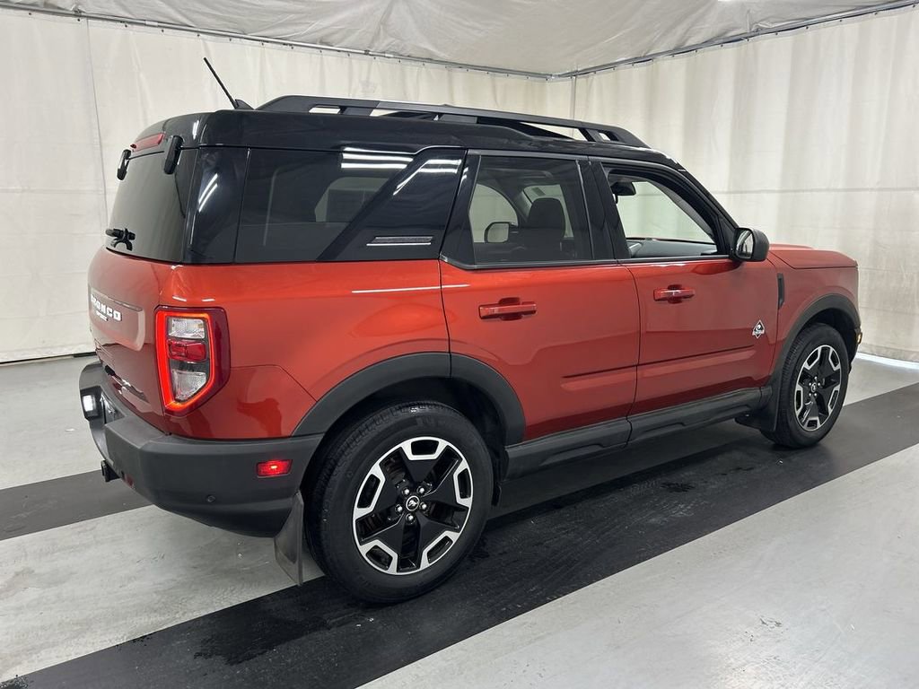 Used 2022 Ford Bronco Sport Outer Banks w/ Tech Package AWD/4WD image 2