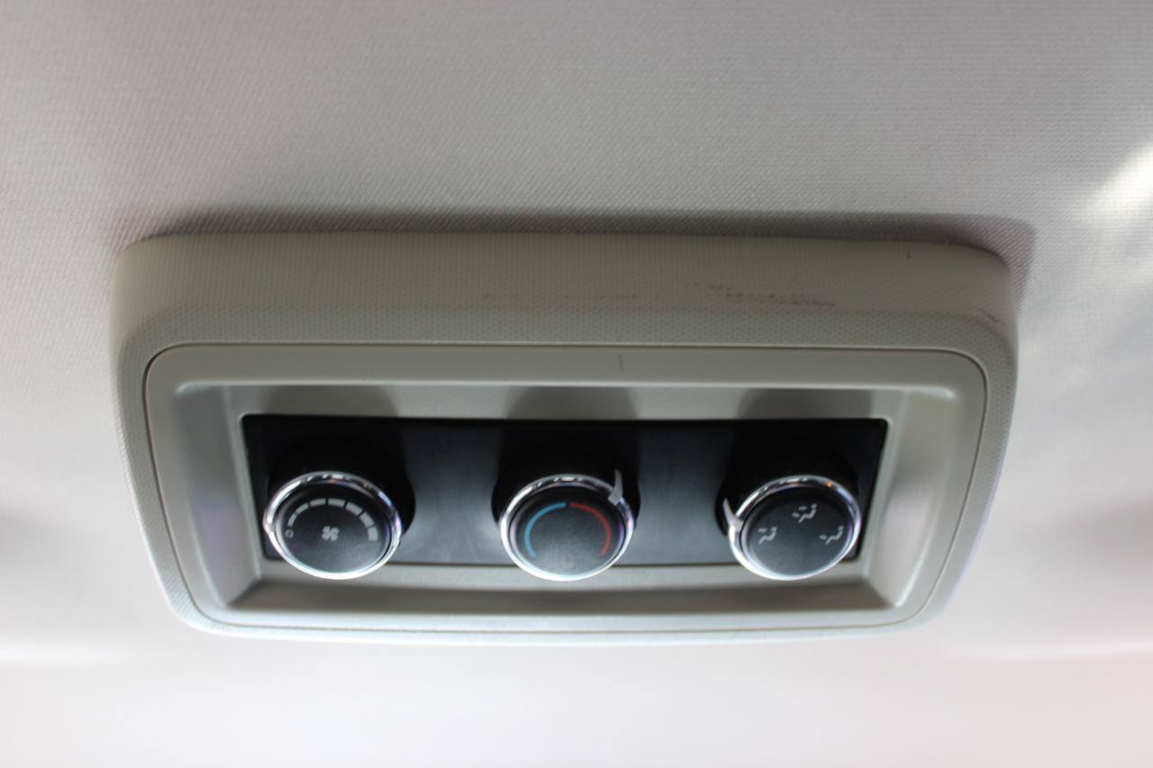 Used 2016 Dodge Journey SXT w/ Comfort/Convenience Group FWD image 39