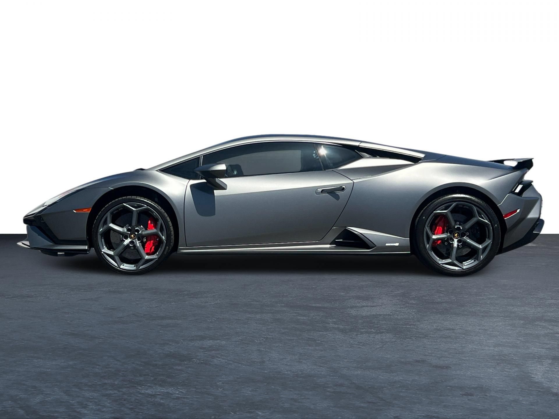 Used 2024 Lamborghini Huracan Tecnica RWD image 11