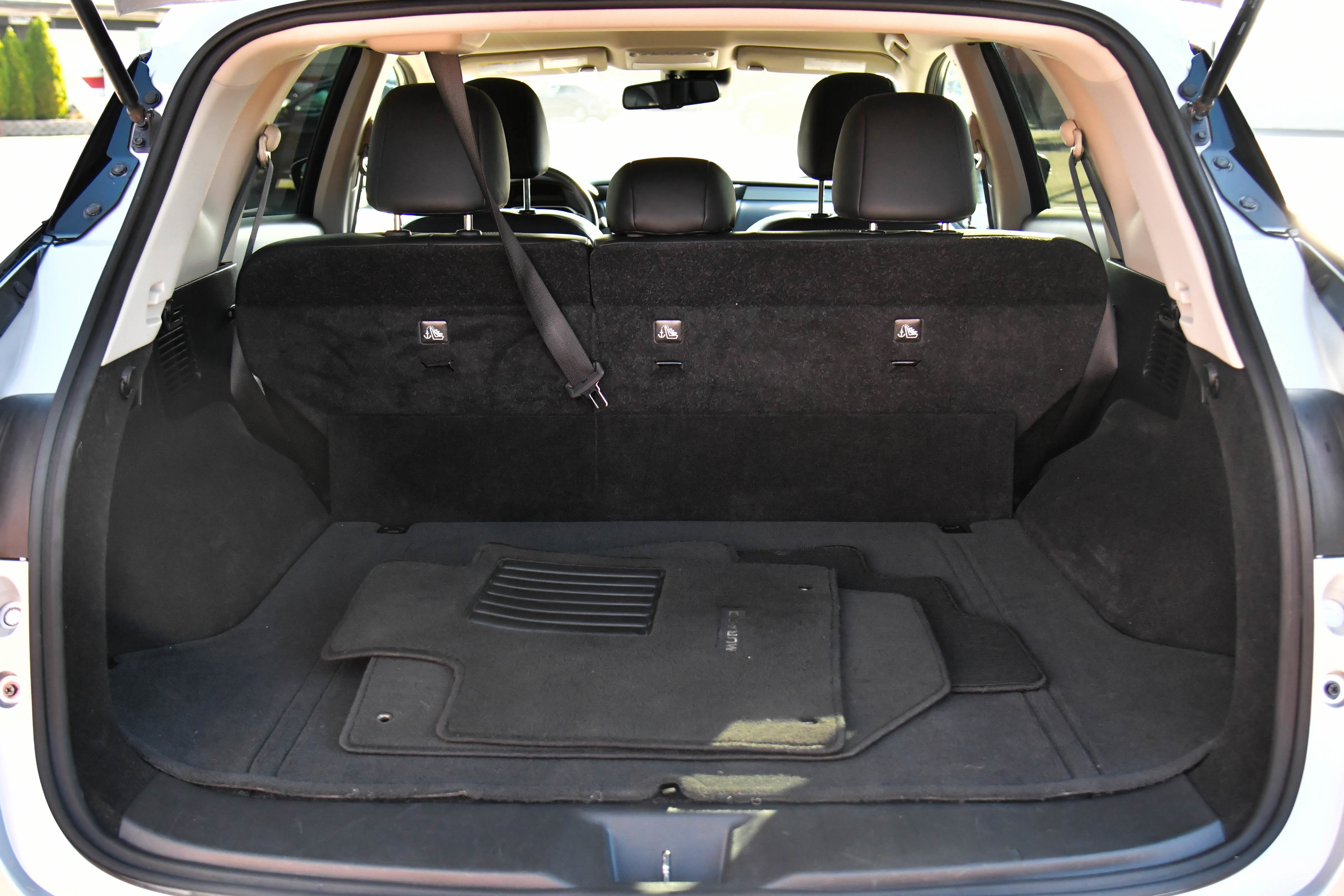 Used 2023 Nissan Murano SV image 38