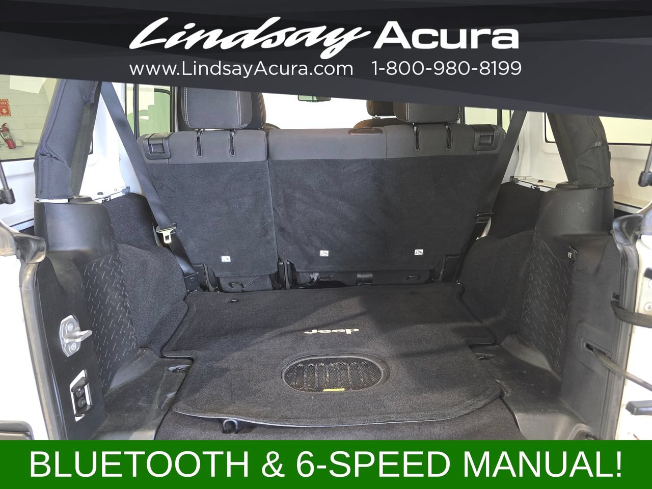 Used 2016 Jeep Wrangler Unlimited Sahara w/ Max Tow Package AWD/4WD image 9
