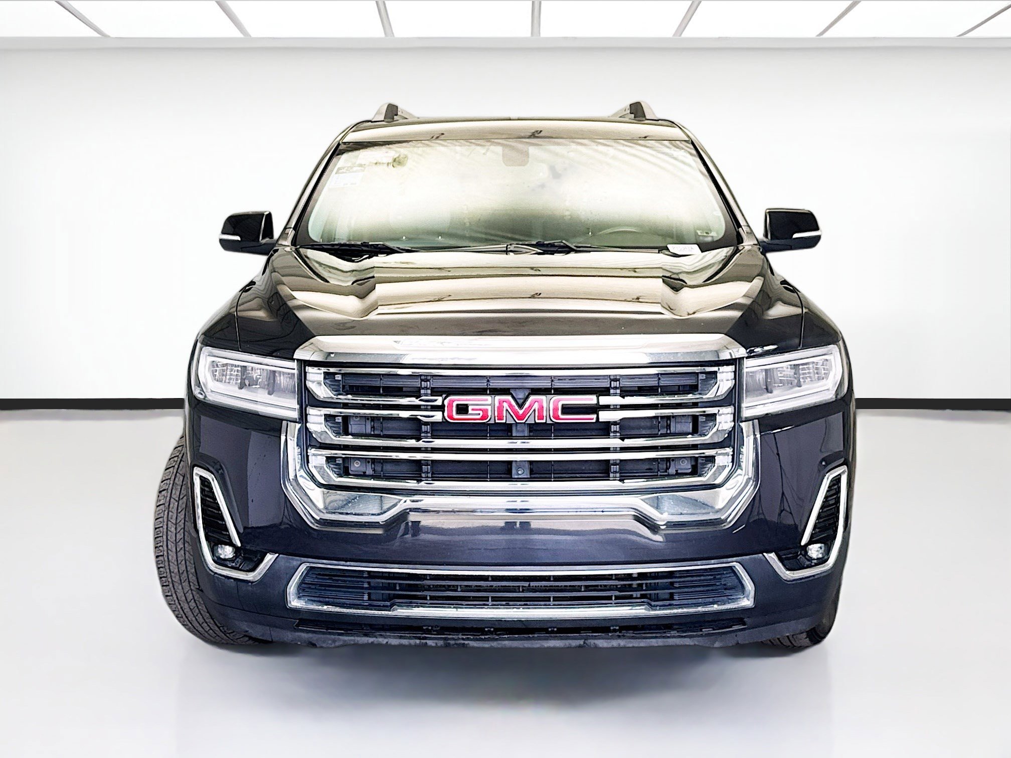 Used 2020 GMC Acadia SLT image 2