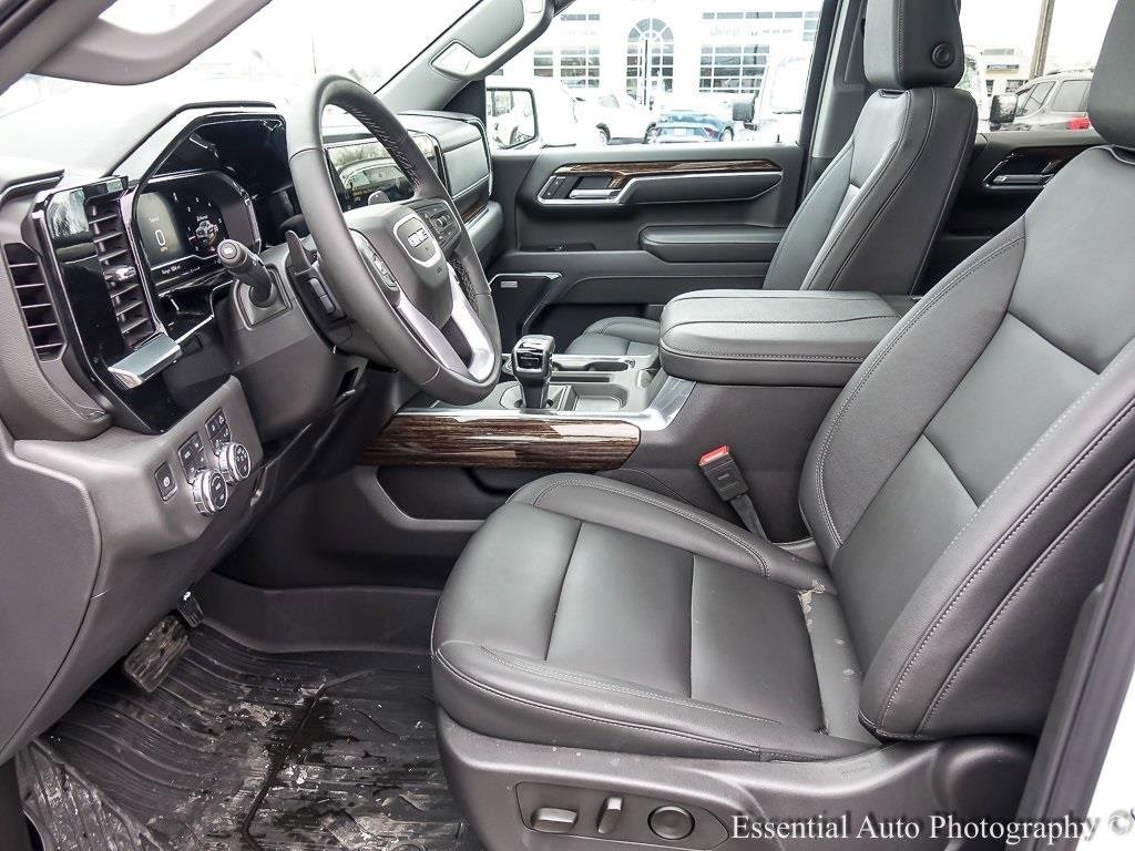 Used 2025 GMC Sierra 1500 Elevation w/ Elevation Premium Package image 9