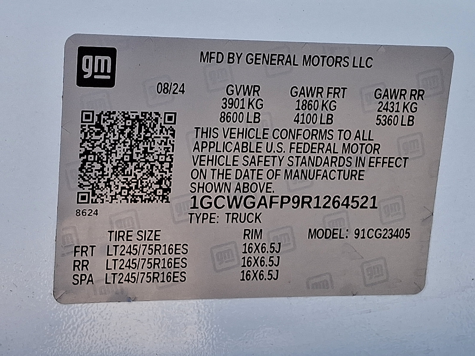 Certified 2024 Chevrolet Express 2500 w/ Driver Convenience Package RWD image 26