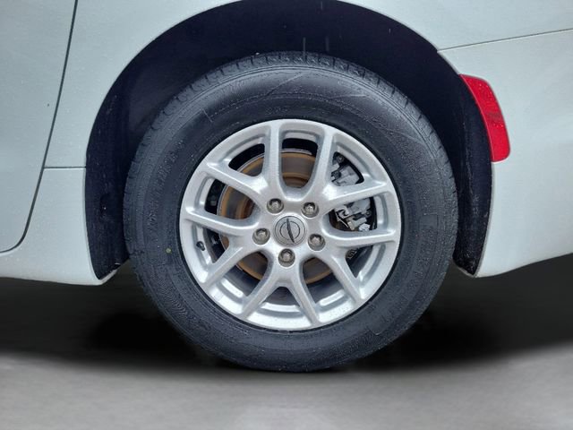 Used 2022 Chrysler Pacifica Touring-L image 7