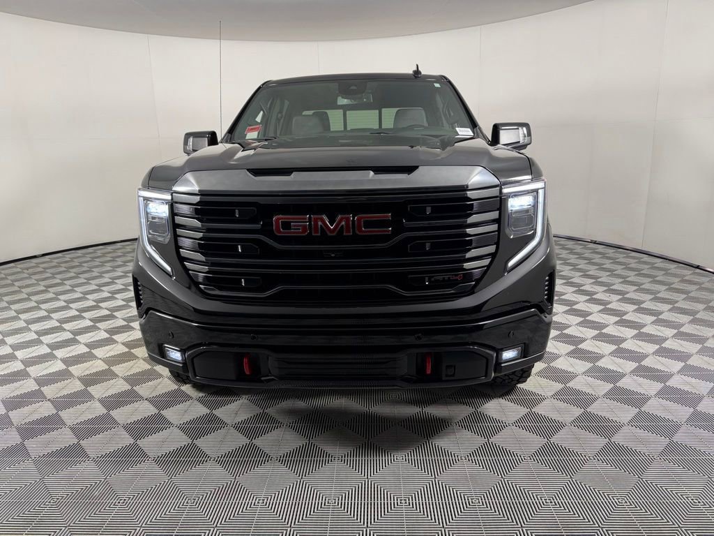 Used 2023 GMC Sierra 1500 AT4 w/ AT4 Preferred Package AWD/4WD image 11