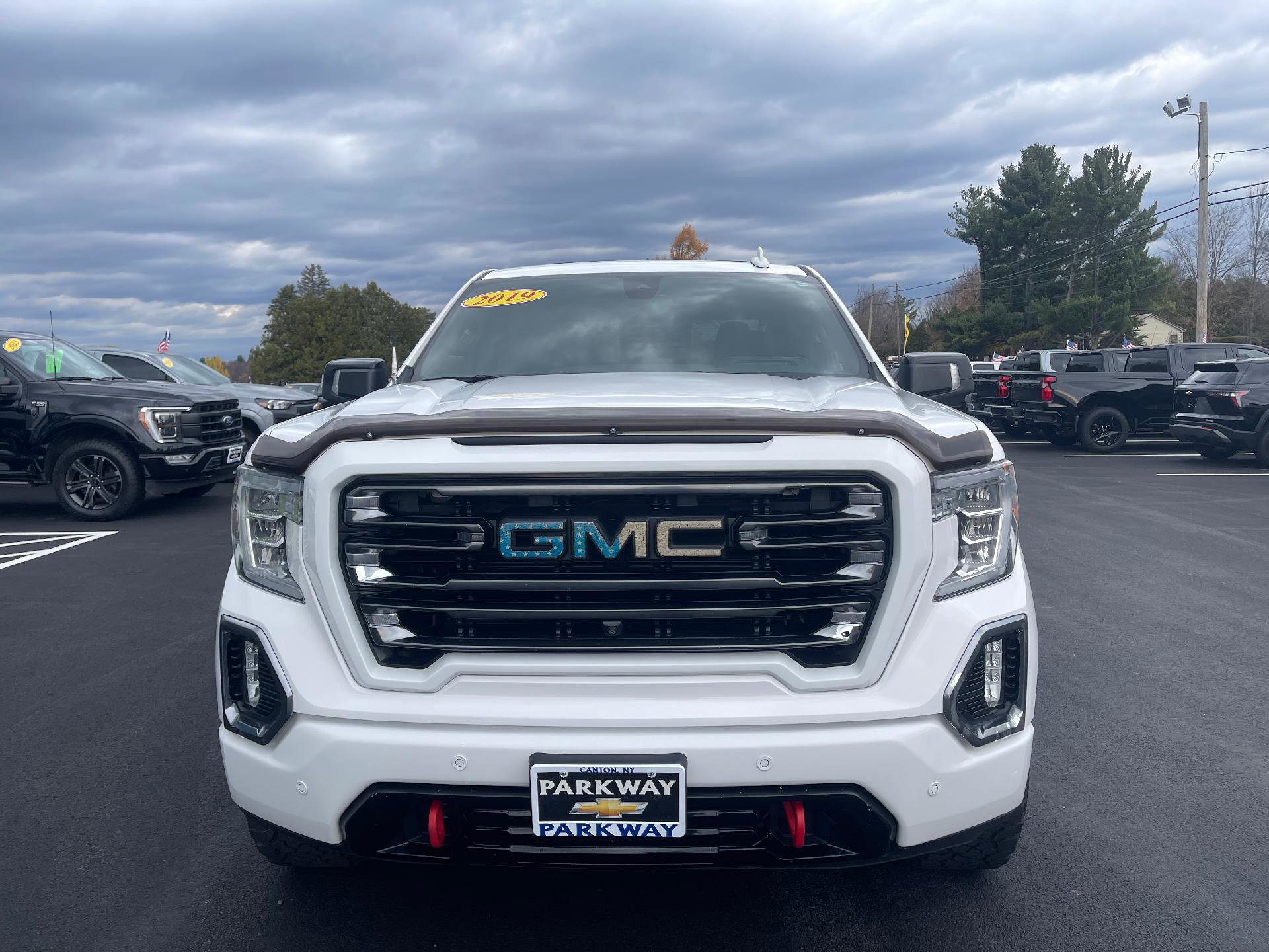 Used 2019 GMC Sierra 1500 AT4 w/ AT4 Premium Package AWD/4WD image 2