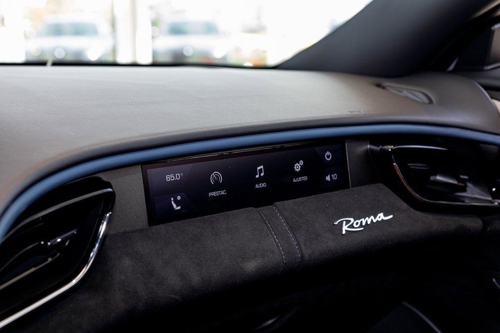 Used 2024 Ferrari Roma image 28