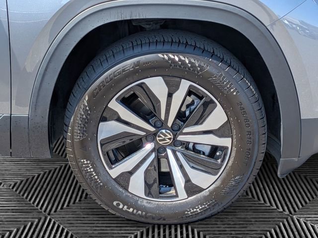 Used 2024 Volkswagen Atlas SE image 9