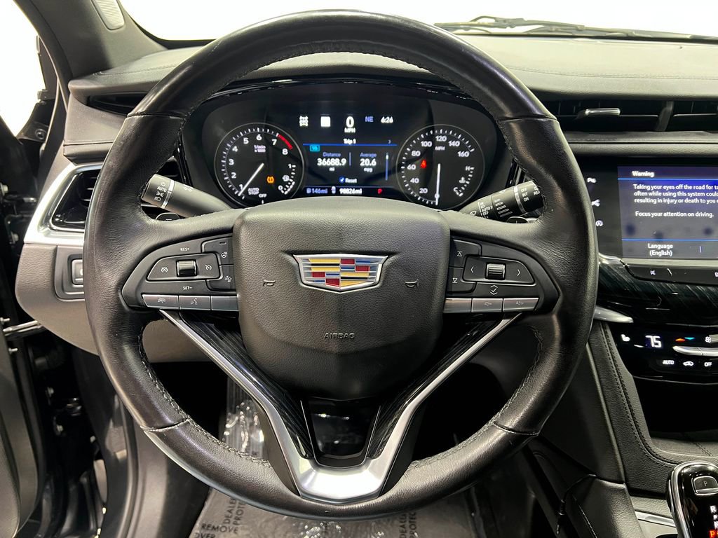 Used 2020 Cadillac XT6 Premium Luxury AWD/4WD image 25
