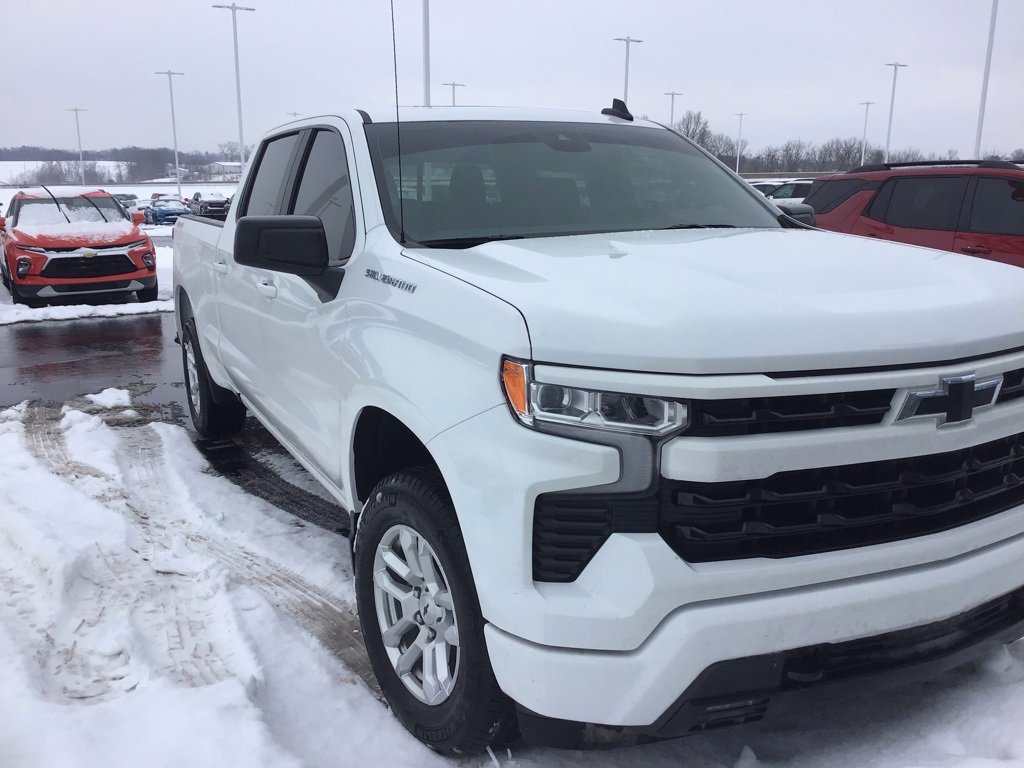 Used 2025 Chevrolet Silverado 1500 RST w/ Convenience Package II image 2