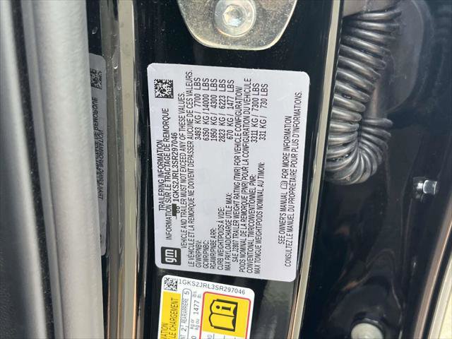 Used 2025 GMC Yukon XL Denali w/ Sun & Power Step Package image 18