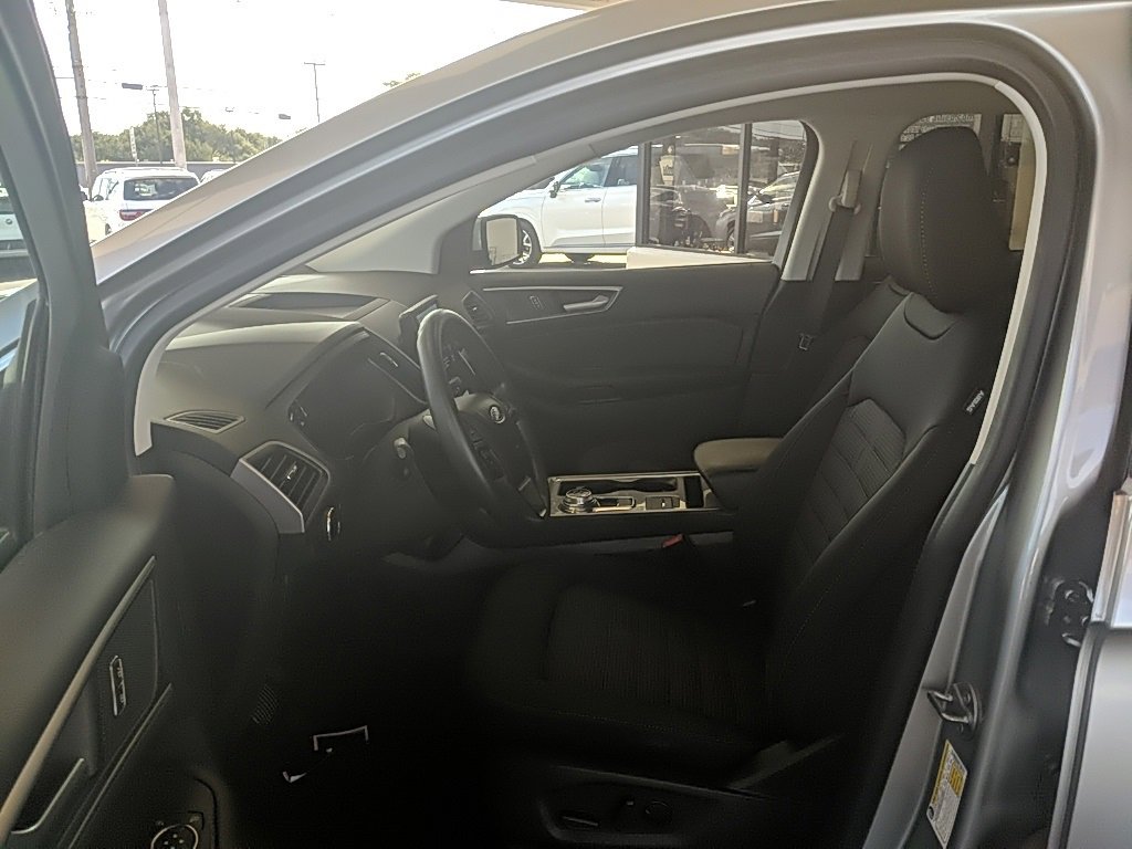 Certified 2023 Ford Edge SEL image 9