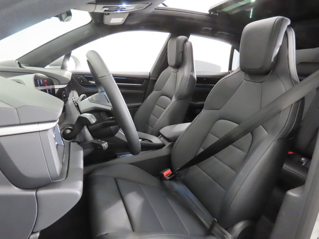 New 2026 Porsche Macan 4 Electric AWD/4WD image 5