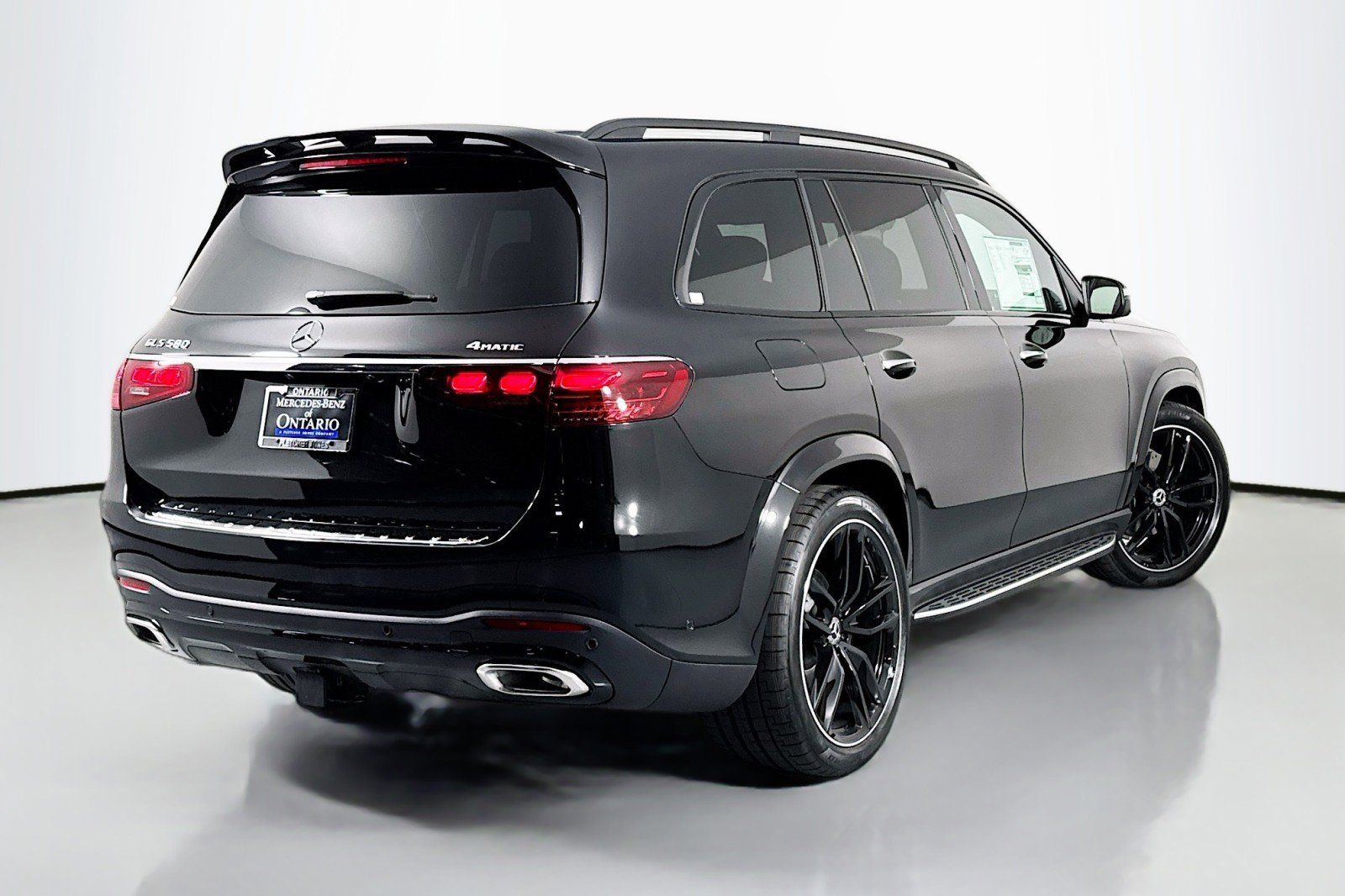 New 2026 Mercedes-Benz GLS 580 4MATIC image 12