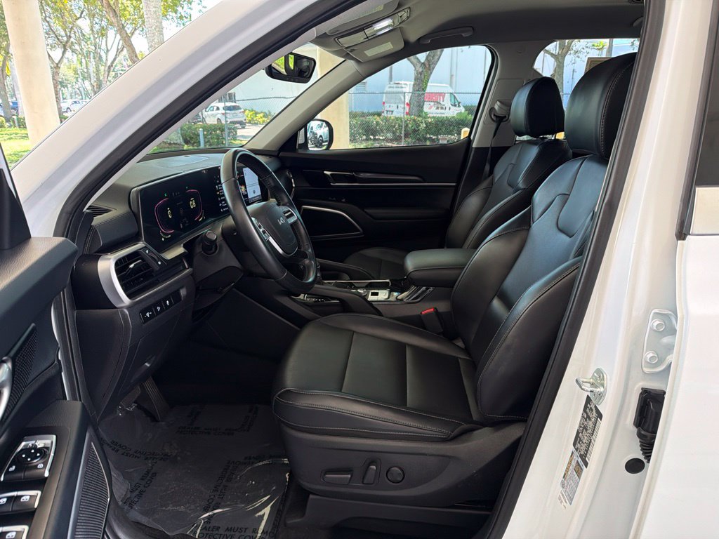 Used 2024 Kia Telluride S FWD image 6