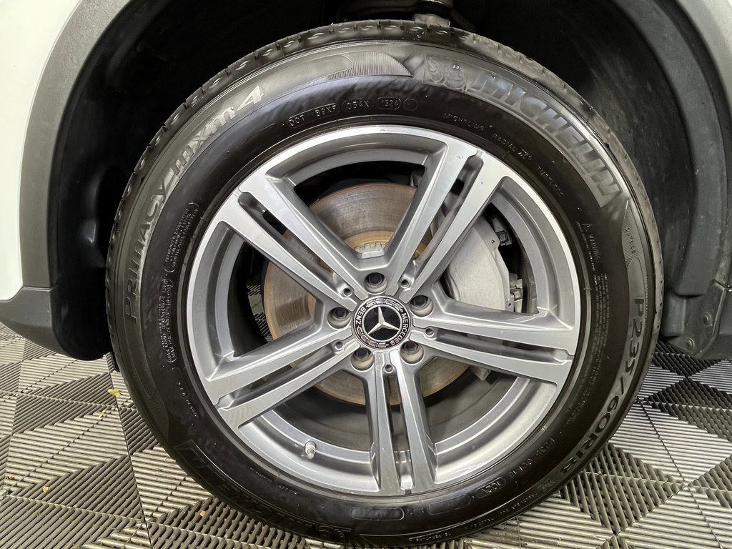 Used 2022 Mercedes-Benz GLC 300 GLC 300 image 17