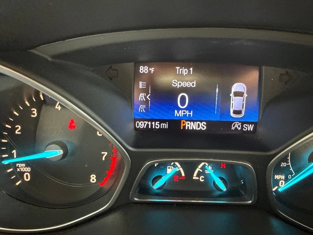 Used 2017 Ford Escape SE w/ Equipment Group 201A AWD/4WD image 19