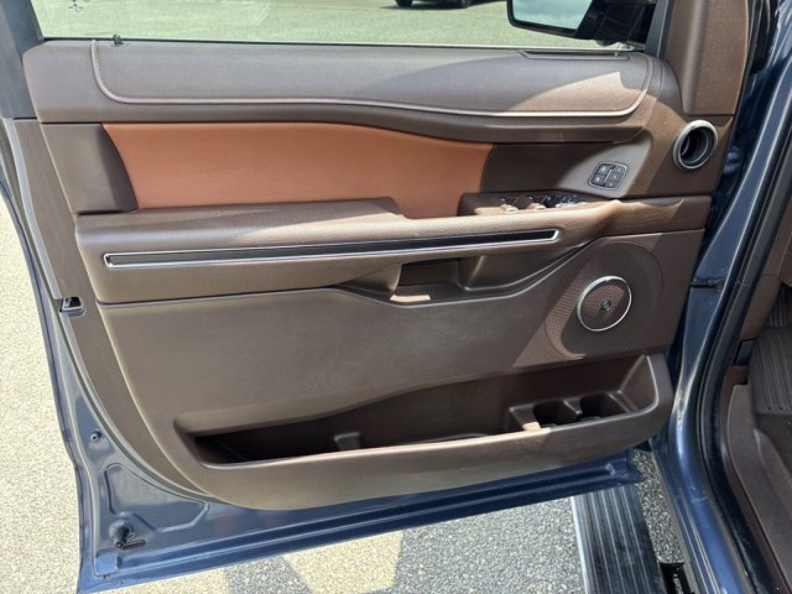 Used 2022 Ford Expedition King Ranch RWD image 22
