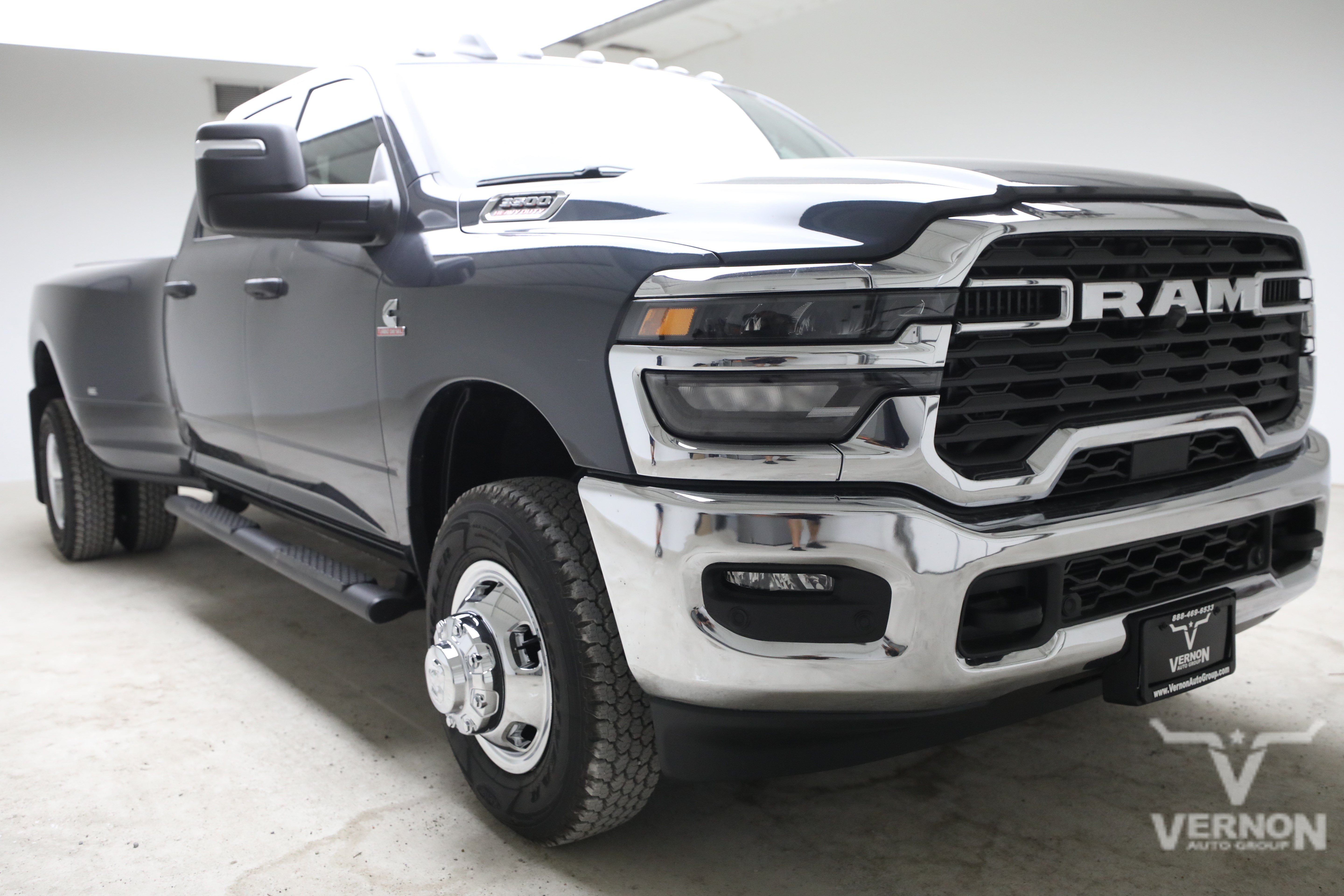 New 2026 RAM 3500 Tradesman AWD/4WD image 7