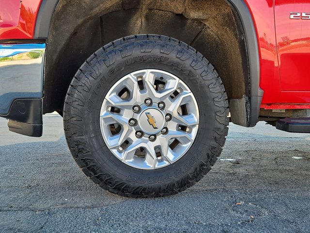 Used 2022 Chevrolet Silverado 2500 LT w/ Convenience Package image 23