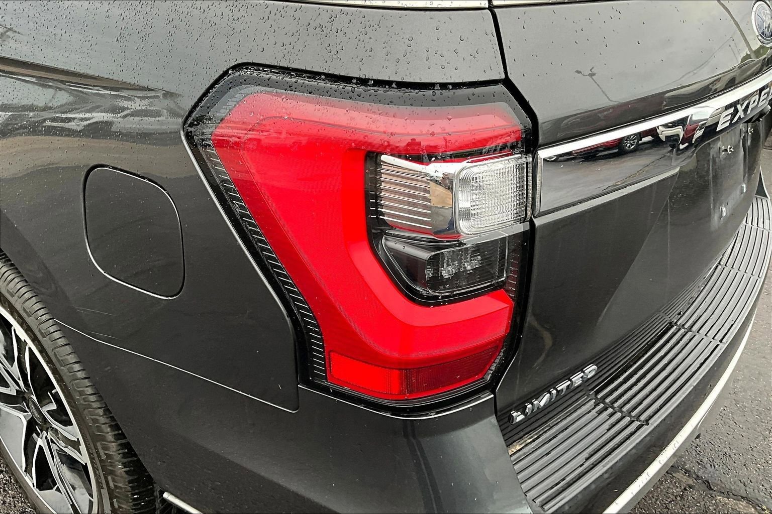 Used 2020 Ford Expedition Limited w/ Special Edition Package image 33