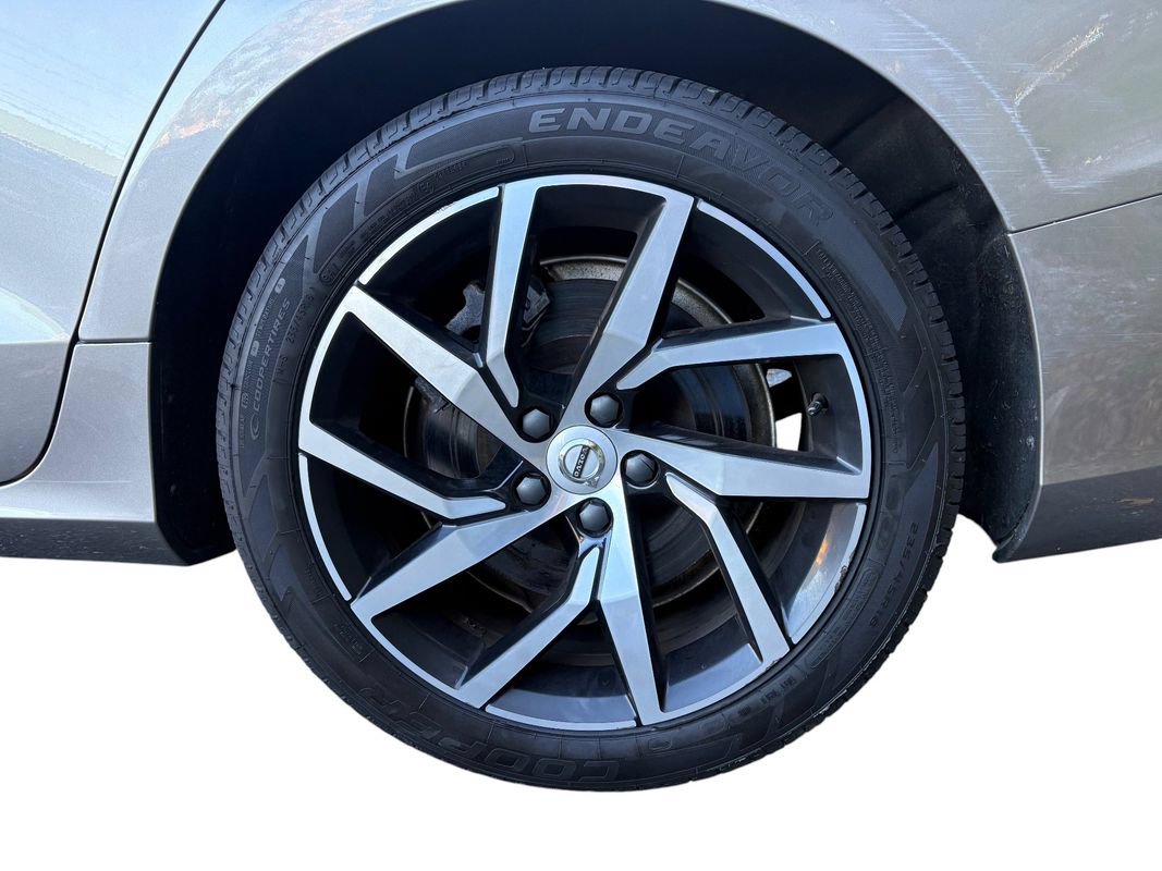 Used 2019 Volvo S60 T6 Momentum w/ Premium Package AWD/4WD image 9