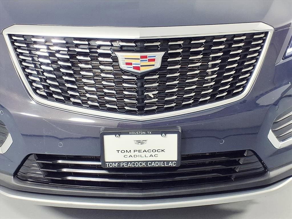 Certified 2025 Cadillac XT5 Premium Luxury FWD image 28