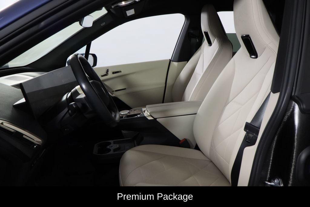 Used 2023 BMW iX xDrive50 w/ Premium Package AWD/4WD image 7