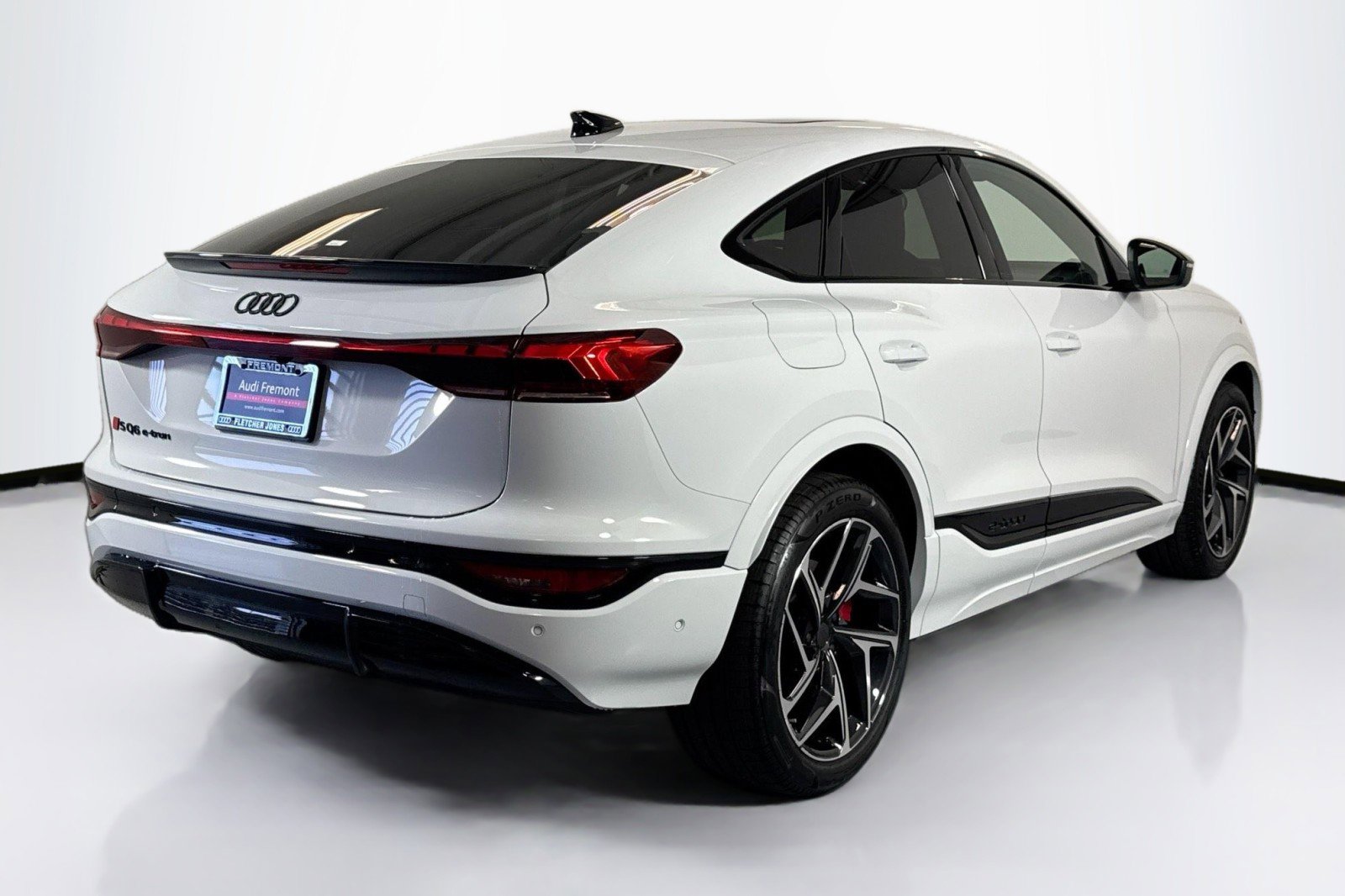 New 2027 Audi SQ6 e-tron Premium Plus AWD/4WD image 5