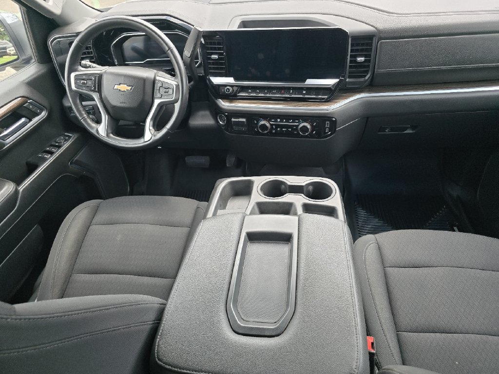 Used 2022 Chevrolet Silverado 1500 LT w/ Safety Package AWD/4WD image 25