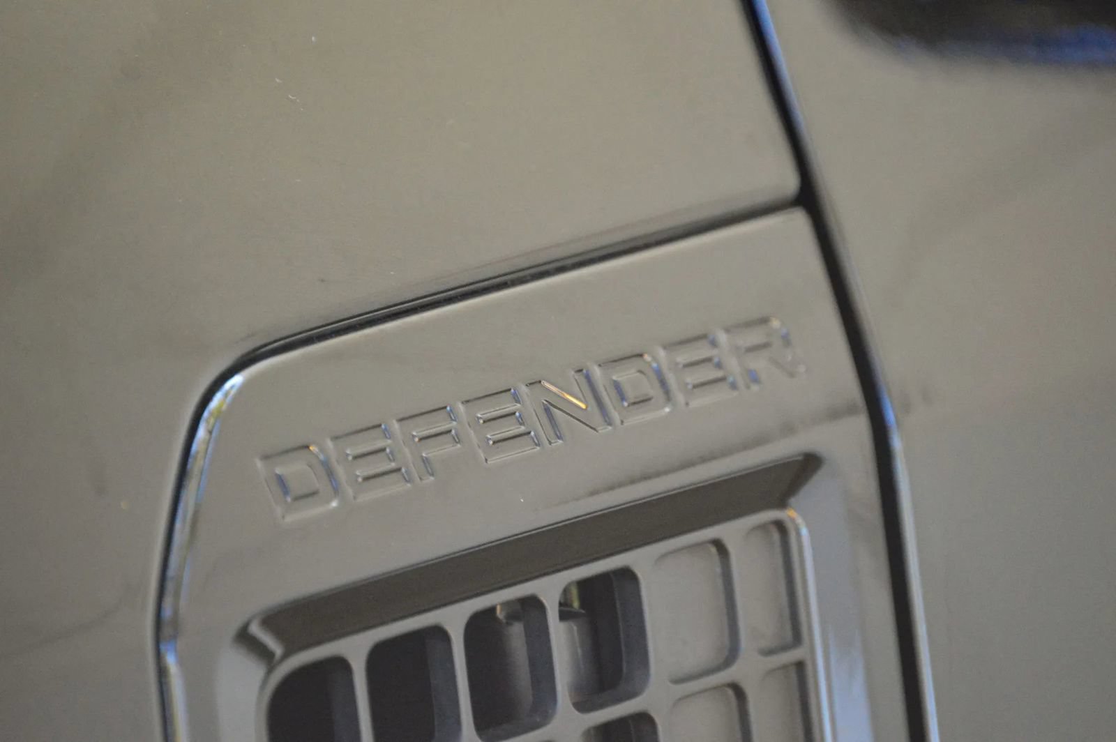 Used 2025 Land Rover Defender 130 V8 AWD/4WD image 26