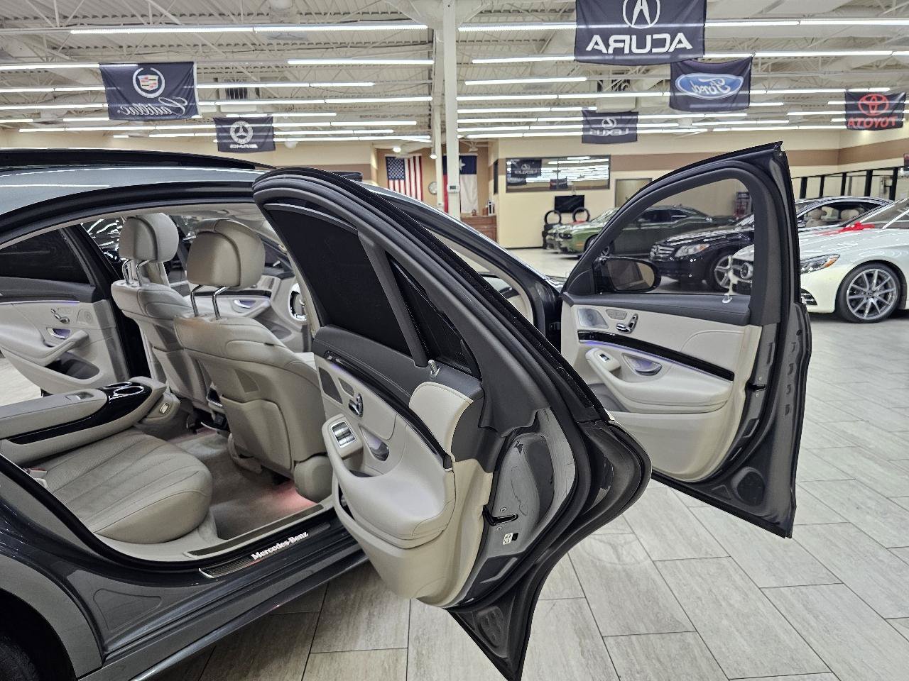 Used 2017 Mercedes-Benz S 550 4MATIC Sedan image 15