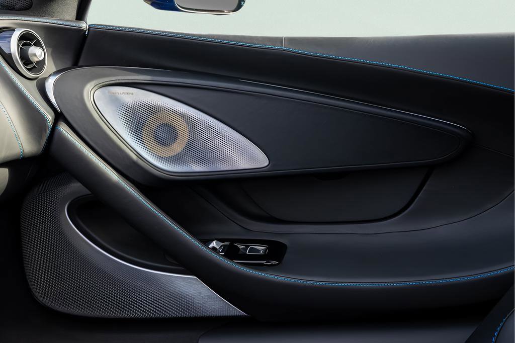 New 2025 McLaren GTS image 44