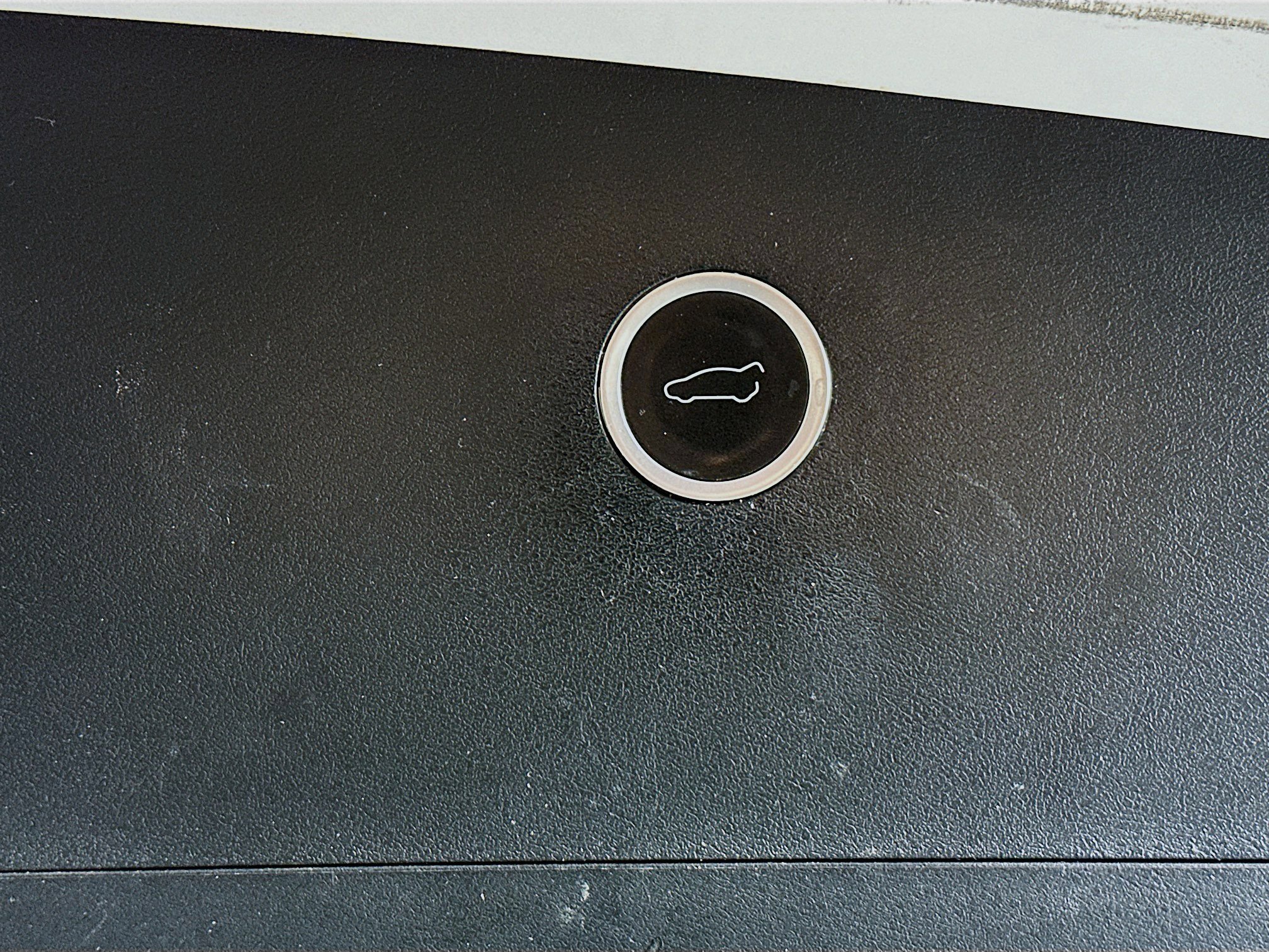 Used 2016 Tesla Model X 90D image 30